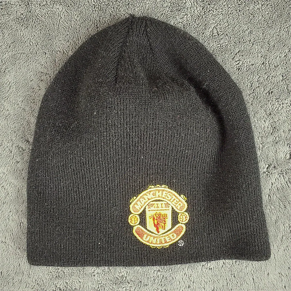 Manchester United Beanie Men's OS Black Football Soccer Hat Winter FC