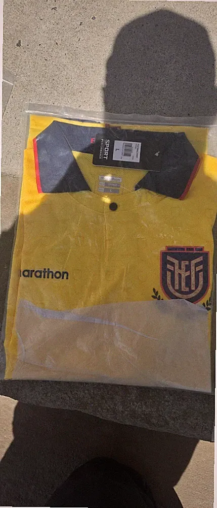 Marathon Ecuador Soccer Jersey Short Sleeve XL Yellow Polyester