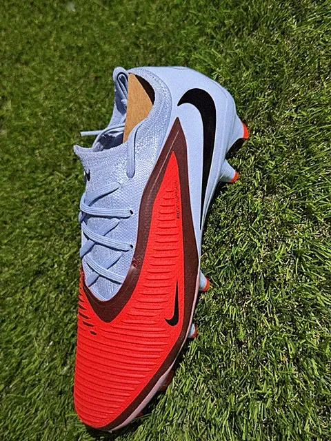 Men’s 5.5 | Nike Phantom 6 Low Pro Firm-Ground Soccer Cleats | FQ1457-600