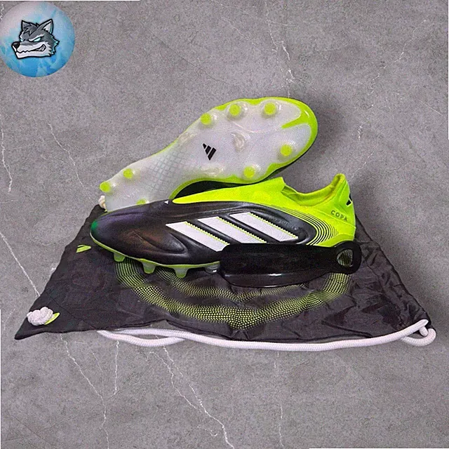 Men's Adidas Copa Pure 3 Elite Laceless FG Cleats Black JH6302 Size 13.5