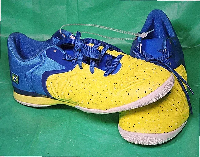 ***Men's Adidas X 15.2 IC (Indoor Court) Brazil Futsal/Soccer Shoes (AQ2525) 8.5