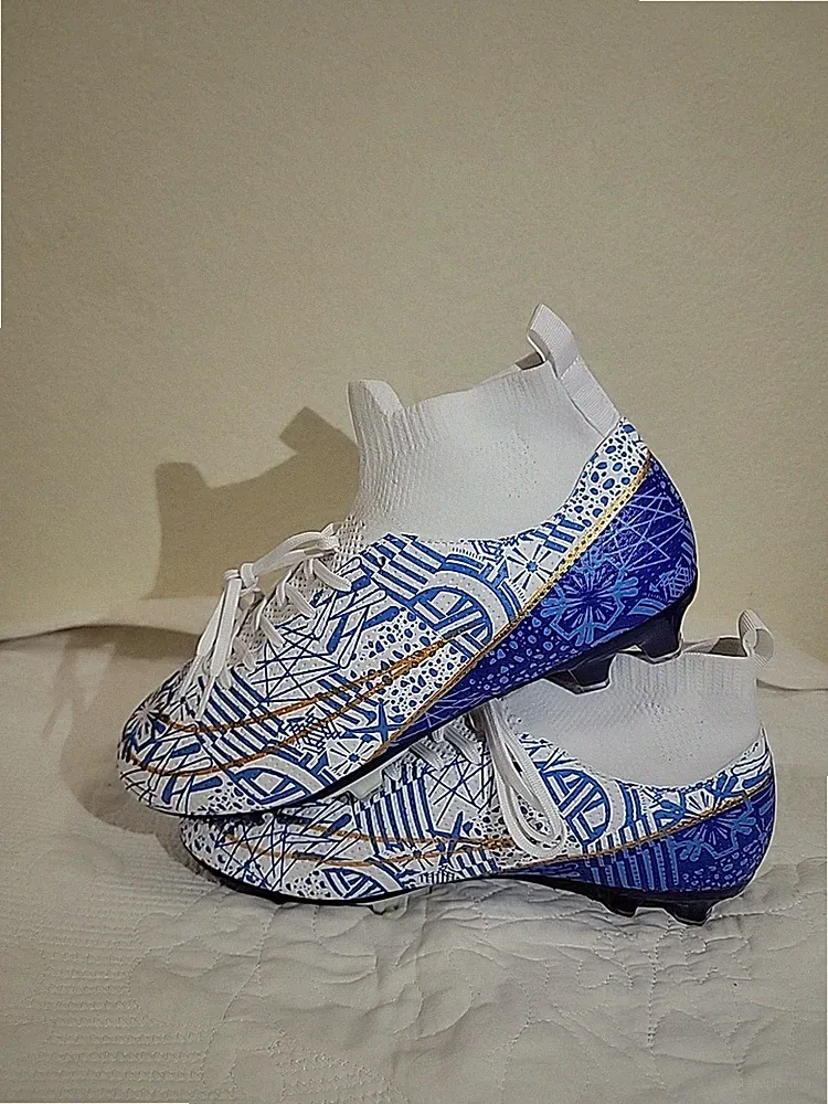 Men's & Boys' Shoes Soccer Cleats . Size 7 US EU 40 New New