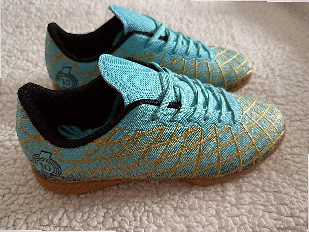Men’s Firm Ground Soccer Cleats Low-top Football Cleats FG/AG/TF Professional