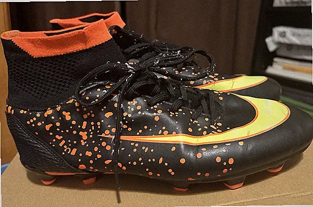 Men’s Maultby High Ankle Outdoor Cleats!