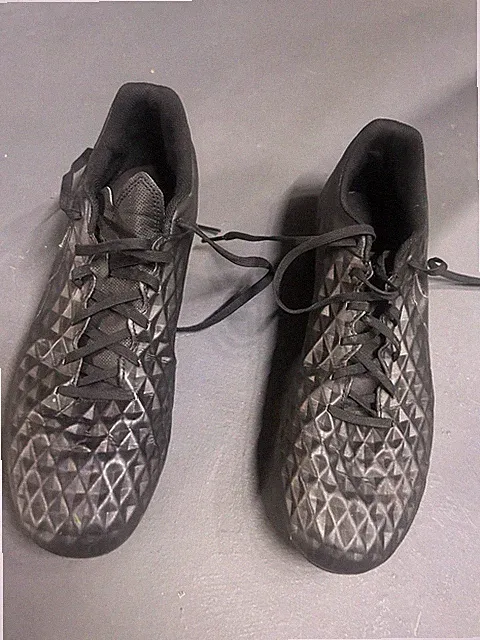 Men’s Nike Soccer Cleats (11.5)