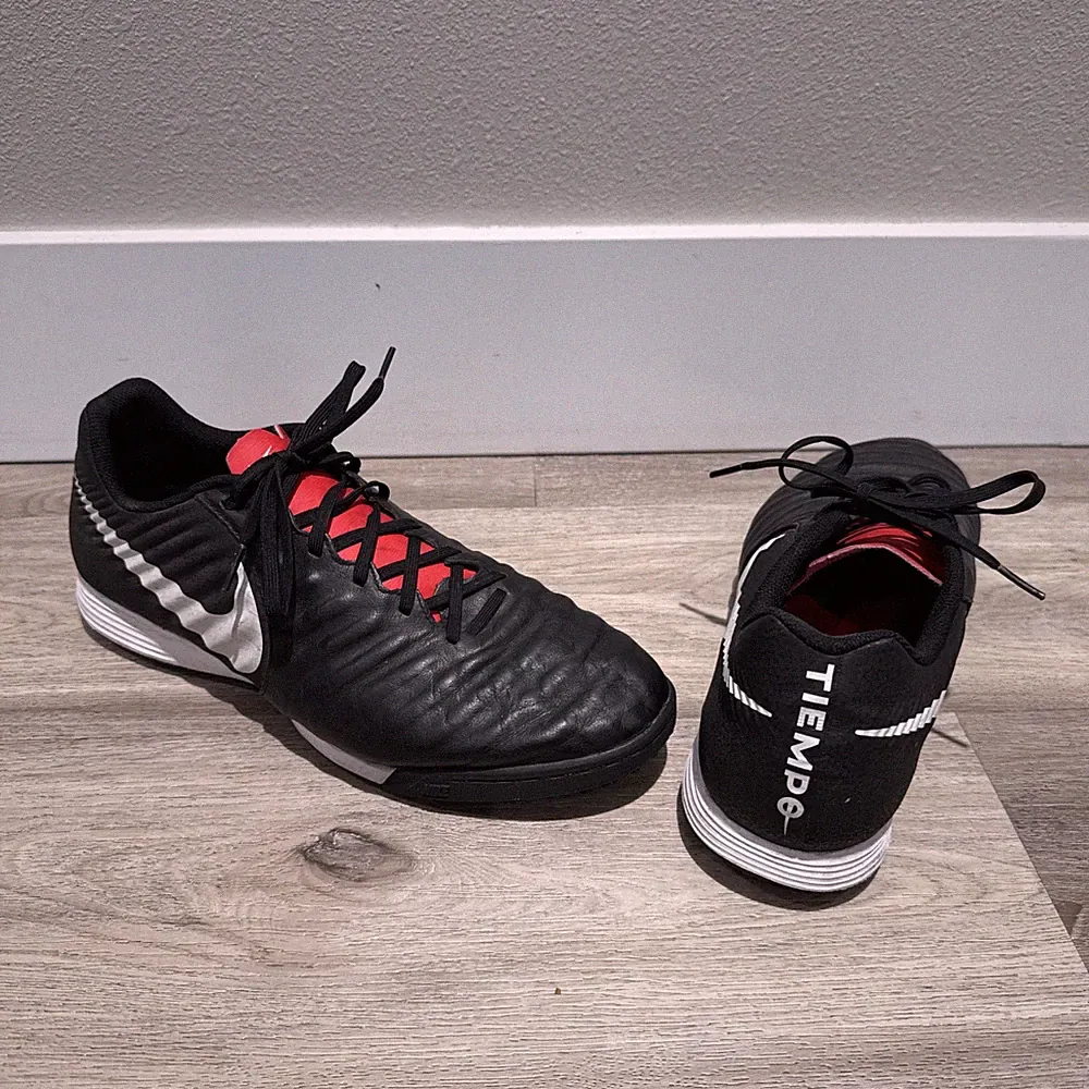 Men's Nike Tiempo Legend 7 Black Red Soccer Turf Indoor Cleats - Size 13