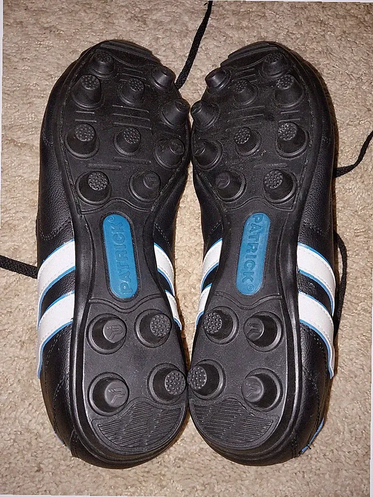 Men's Patrick soccer/football/rugby cleats C97500 US 10 1/2 - Hardly Used