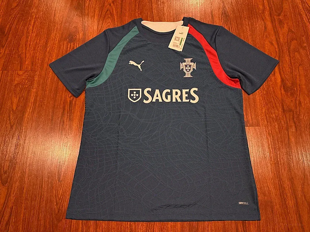 Men’s Puma Portugal National Team Training Green Soccer Jersey Large L