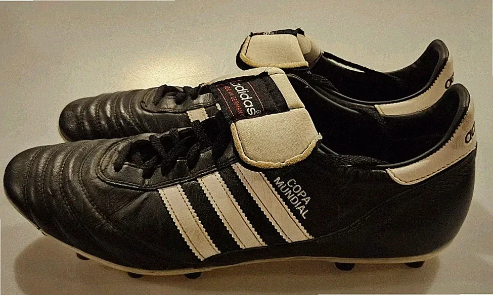 Men's Size 13 Adidas Copa Mundial Soccer Cleats...NICE!