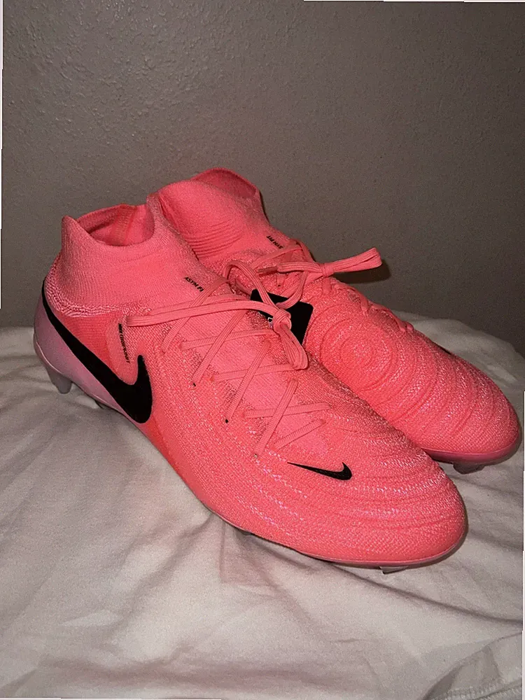 Men’s Size 13 Soccer Cleats Nike Phantom Luna I| Elite SG Pro AC Pink FQ8931-600