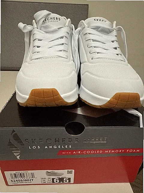 Men's SKECHER Uno STAND ON AIR White Gum Comfort Classic SNEAKERS SIZE 6.5