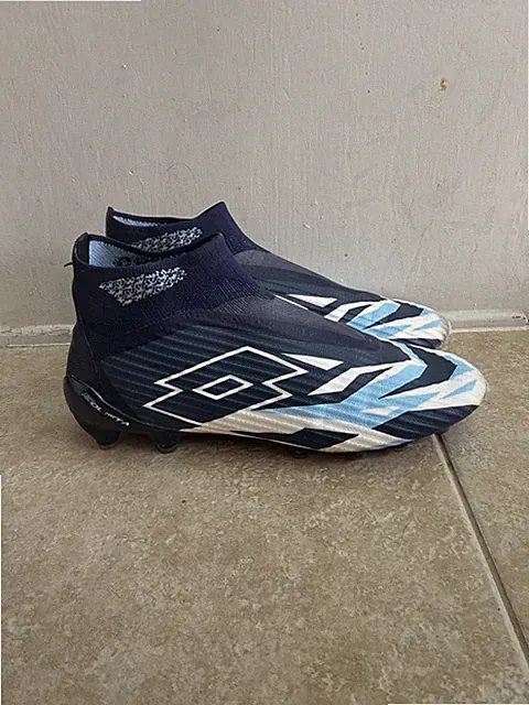 Men's Soccer Cleats size 9