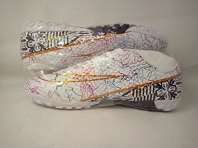 Men's Soccer Shoes, High-top, Lace-up, Non-slip, Indoor.