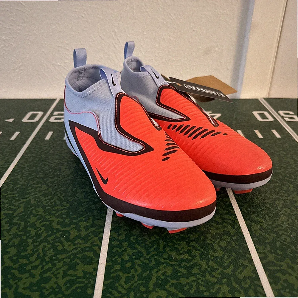 Men’s Sz 4 1/2Nike Phantom 6 High Academy MG Soccer Cleats HQ2042-400