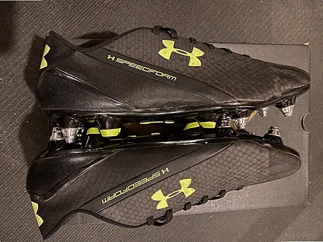 Men’s Under Armour Soft Ground Cleats Size10