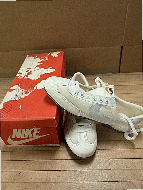 Men’s Vintage Nike Turf Star Soccer Cleat Deadstock Sz 10 Rare White/Grey W Box