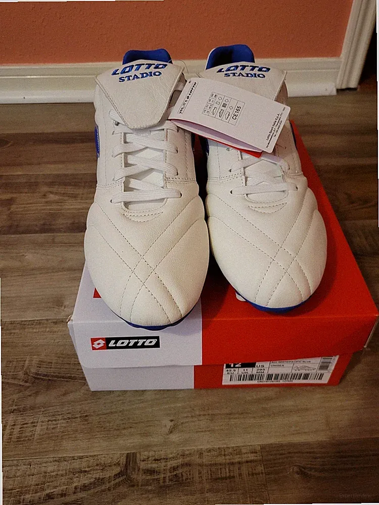 MEN- Stadio 200 III FG Soccer Cleats Size 12 White Blue K Leather Forefoot