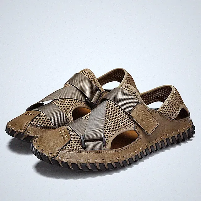 Men Summer Handmade Sandals Casual Beach Shoes Outdoor Non-Slip Leather Slippers