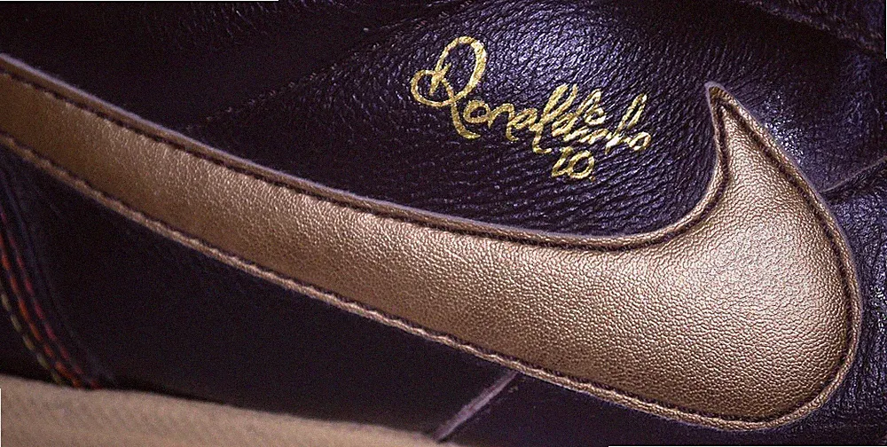 Mens 2007 Brown Leather NIKE RONALDINHO Rival Soccer Shoes size 8 315261-271