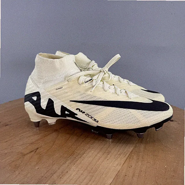 Mens 7 / Womens 8.5 - Nike Zoom Mercurial Superfly 9 Elite SG Pro Soccer Cleats