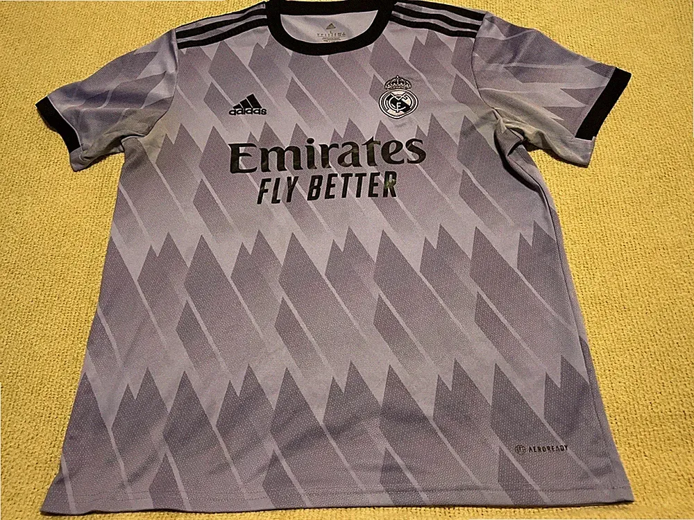 Mens Adidas Emirates Graphic Logo Purple Grey Soccer Jersey. Size Medium.