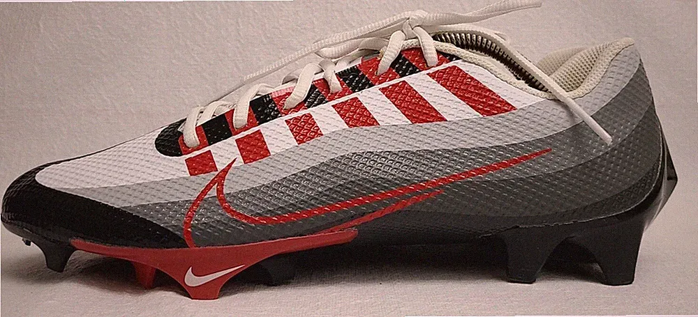 Mens Nike Vapor Edge Speed 360 Soccer Cleats Size: 11 Color: Gray Red White
