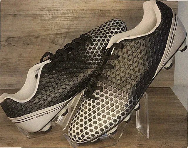 Mens Size 9.5 - Geers Soccer Cleats By Dream Seek Black Silver Grey NWT 8076