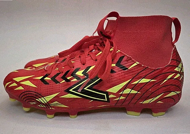 Mens Size 9 Mitre Strike Soccer Cleats Futbol Red