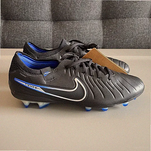 Mens Sz 7 / Women’s Sz 8.5 - Nike Tiempo Legend 10 Elite Fg Black / Blue