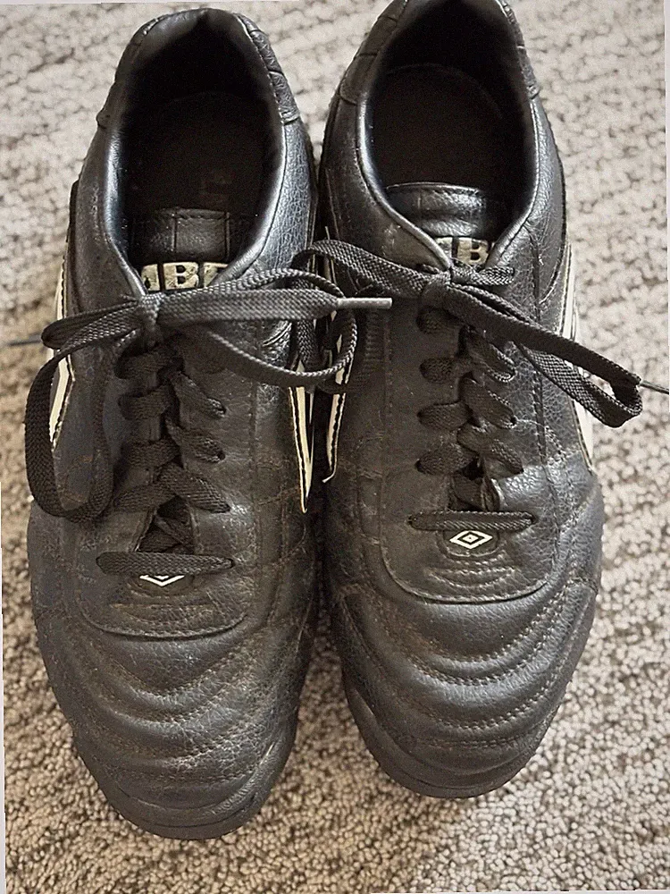 umbro soccer cleats turf