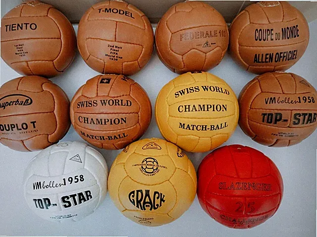 Mini Set 11 pcs historical FIFA World Cup 1930 to 1966 in leather size 1