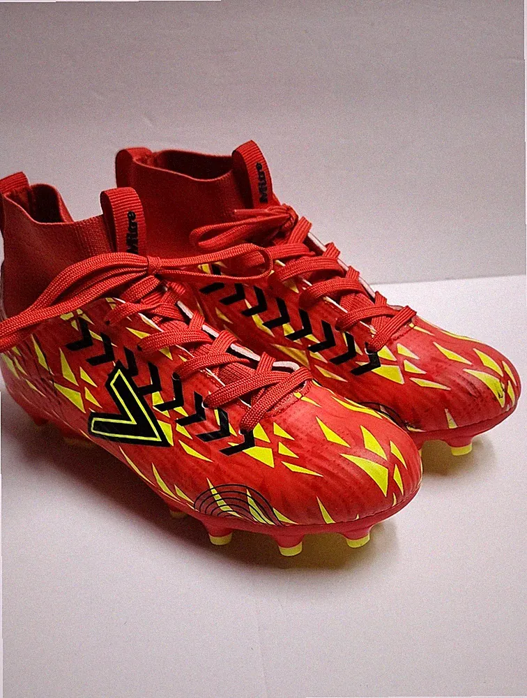 Mitre Strike Youth’s Soccer Cleats Shoes Size 3 Red Combo Great Condition
