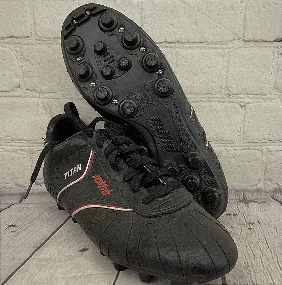 Mitre Youth Unisex Titan Size 3 Black Red Soccer Cleats New