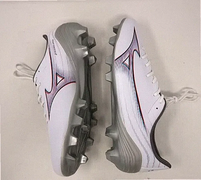 MIZUNO ' ALPHA SELECT WHITE ' FG SOCCER CLEATS ' WOMENS 7 '