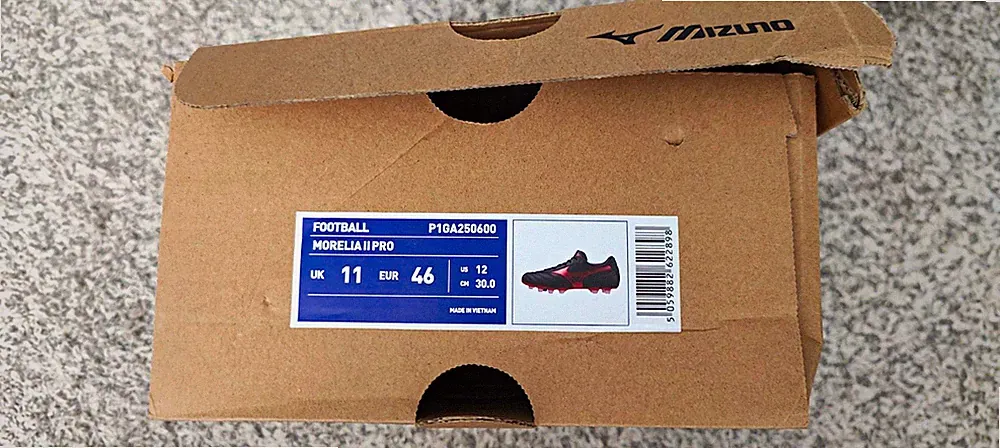 Mizuno Morelia II Pro Men’s Low Top Lace-Up Soccer Cleats Black Red P1GA250560