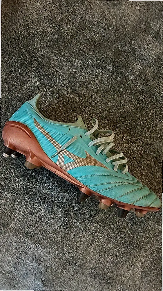 Mizuno Morelia Neo Elite K9 Leather soccer cleats size 9.5
