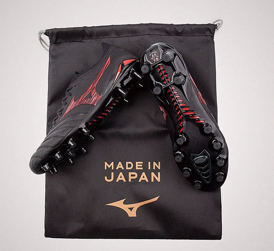 Mizuno Morelia Neo IV Beta Japan MD Mens Soccer Cleats Black 40th Red P1GA254000