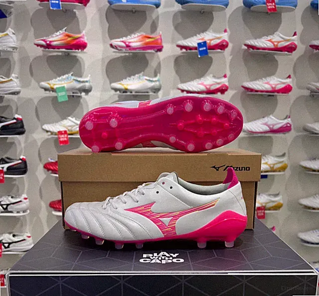 Mizuno Mixed Ground Soccer Cleats
