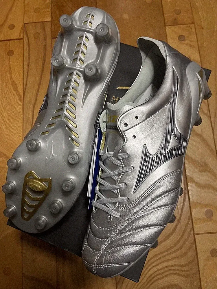 Mizuno Morelia Neo IV Japan Soccer Cleats 27cm US 9 Silver Limited P1GA253004