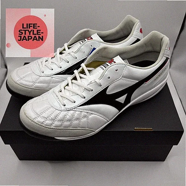 MIZUNO Morelia SALA JAPAN TF Q1GB250209 Super White Pearl Men Futsal 2E Shoes