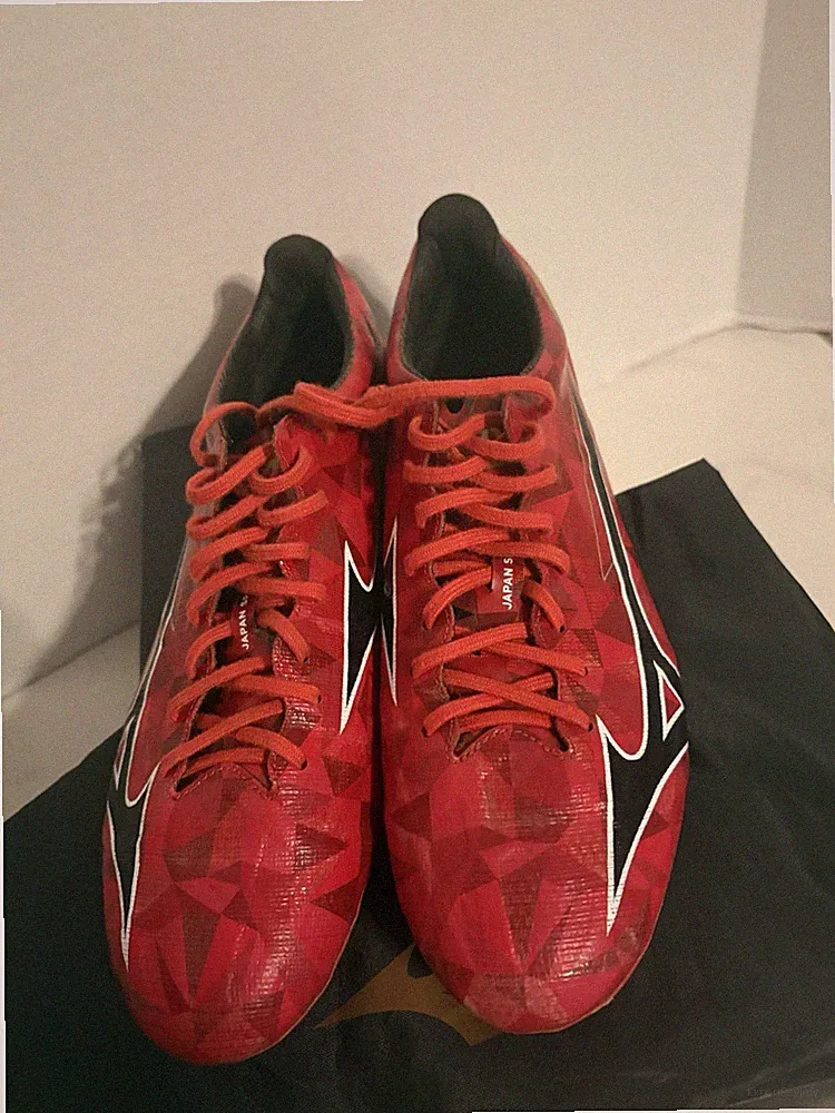 Mizuno Soccer Cleats Men's Professional Football Boots US size 9.5