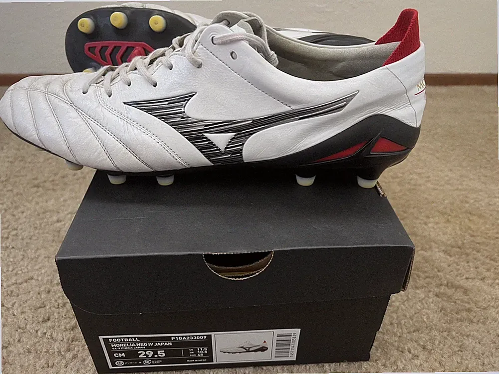 Mizuno Soccer Cleats MORELIA NEO 4 IV JAPAN Size 11.5 White / Black P1GA233009