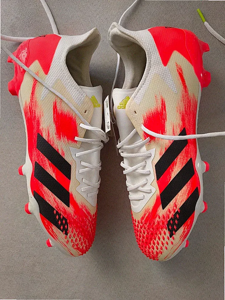 NEW!!!!20.2 FG PREDATOR male soccer/futbol cleats size 9.5 US