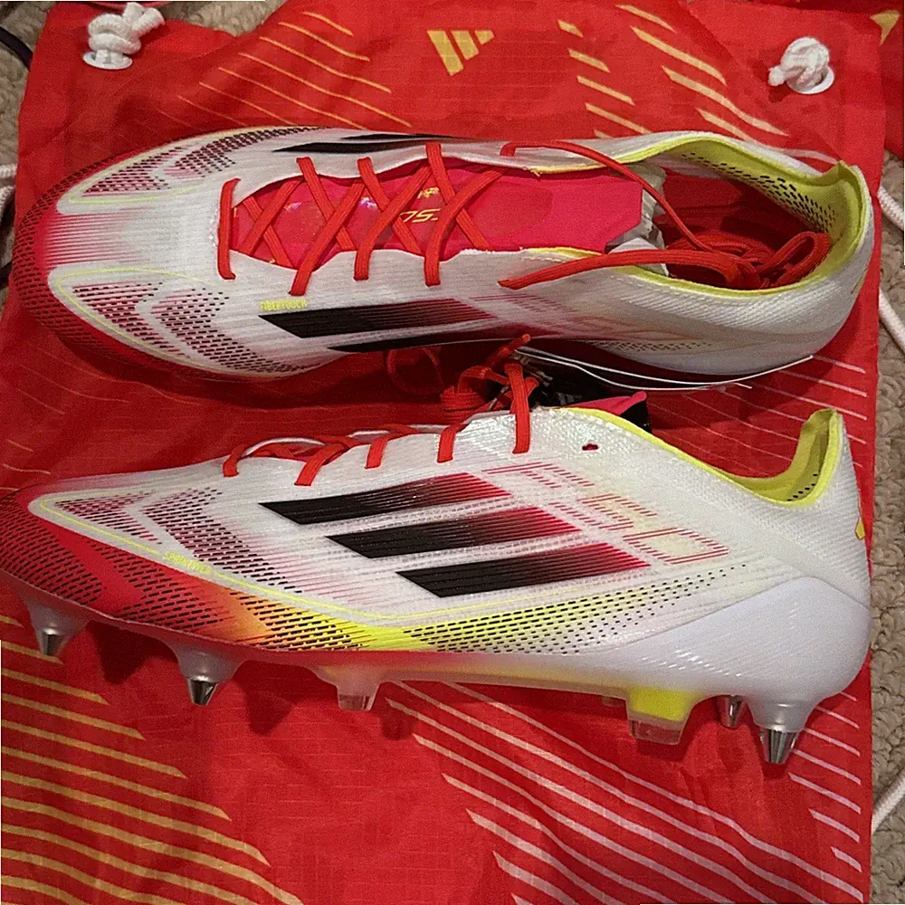 NEW adidas F50 Elite Soft Ground Cleats White, Black , Solar Yellow Men’s 10.5