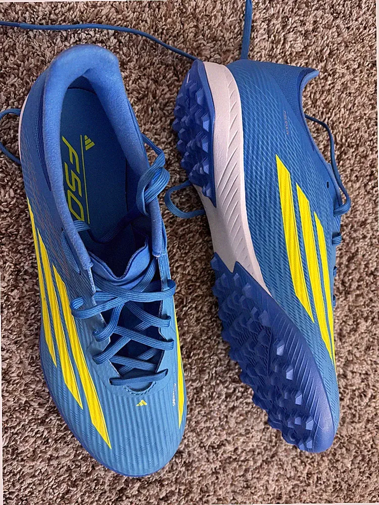 New adidas F50 League TF Turf Soccer Cleat Size Mens 9.5 Lucid Aquamarine Yellow