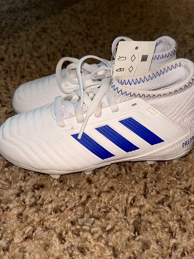 NEW Adidas PREDATOR 19.3 blue white Soccer Cleats cm8535 Youth Boys size 11.5