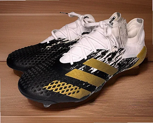 NEW Adidas Predator Mutator Soccer Cleats 20.1 SG White Gold Black Men Size 8.5