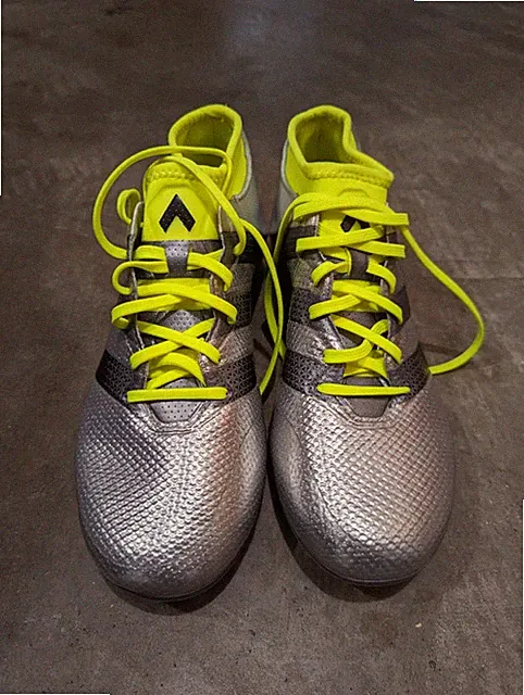 NEW! Adidas soccer cleats metallic style size 7