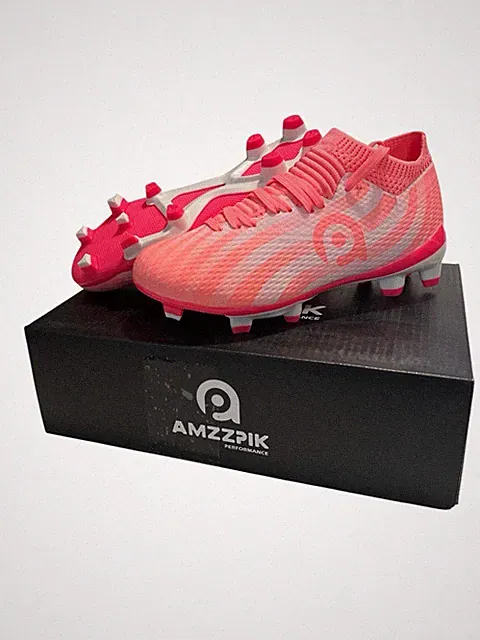 New! AMZZPIK Kids Soccer Cleats Girl’s Size 13C Light Pink w/ Free Gear Bag NIB