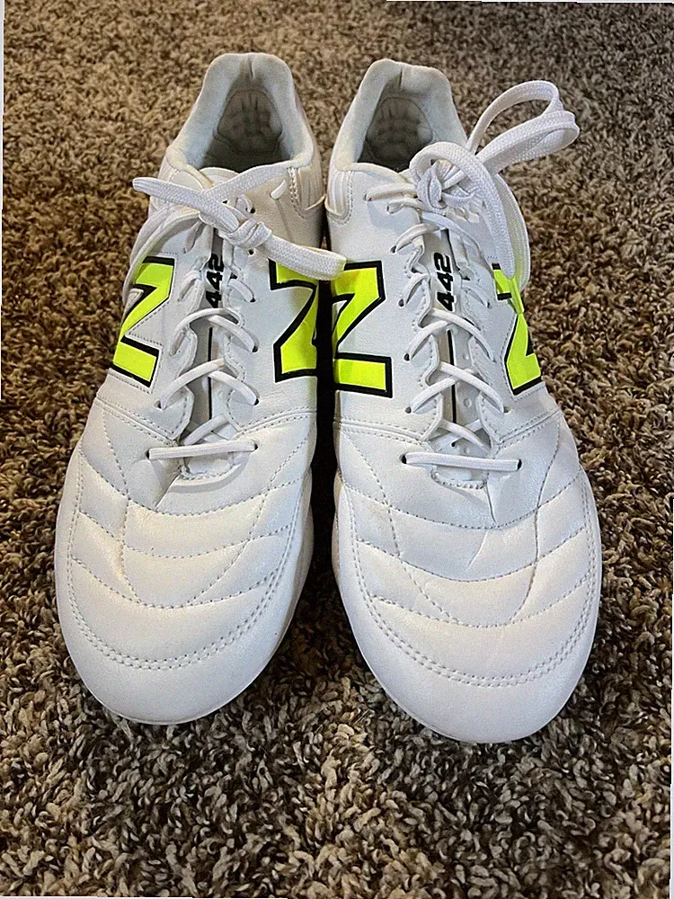 mens soccer cleats size 13 wide